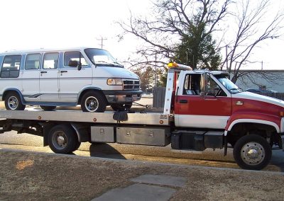 this image shows truck towing services in Lehi, UT